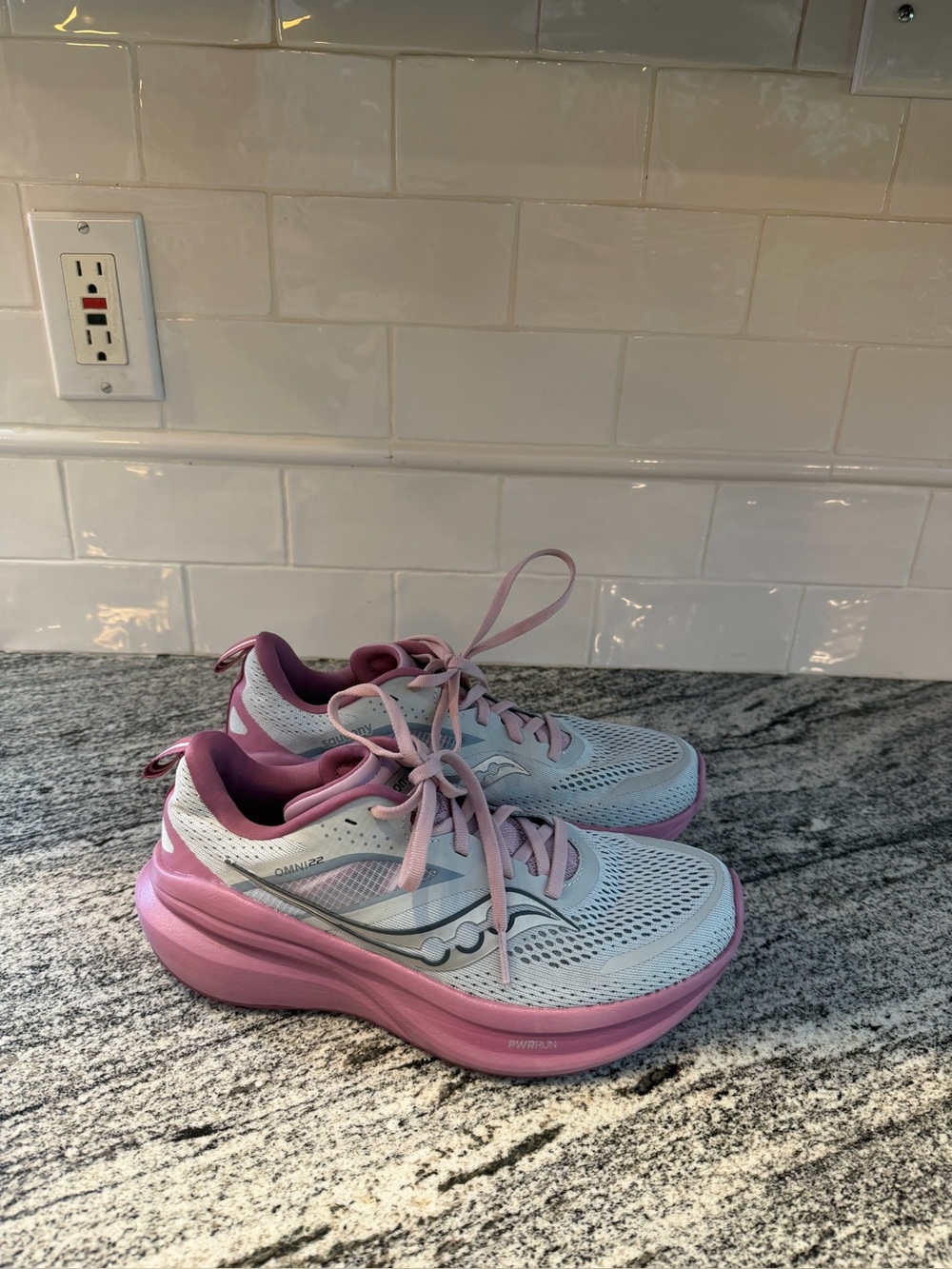 Women’s Saucony Omni 22 Size 7.5